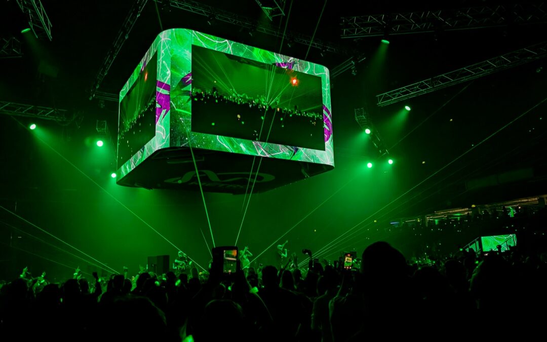 Kirkkain ja suurin pikseliparvi valtaa Espoo Metro Areenan